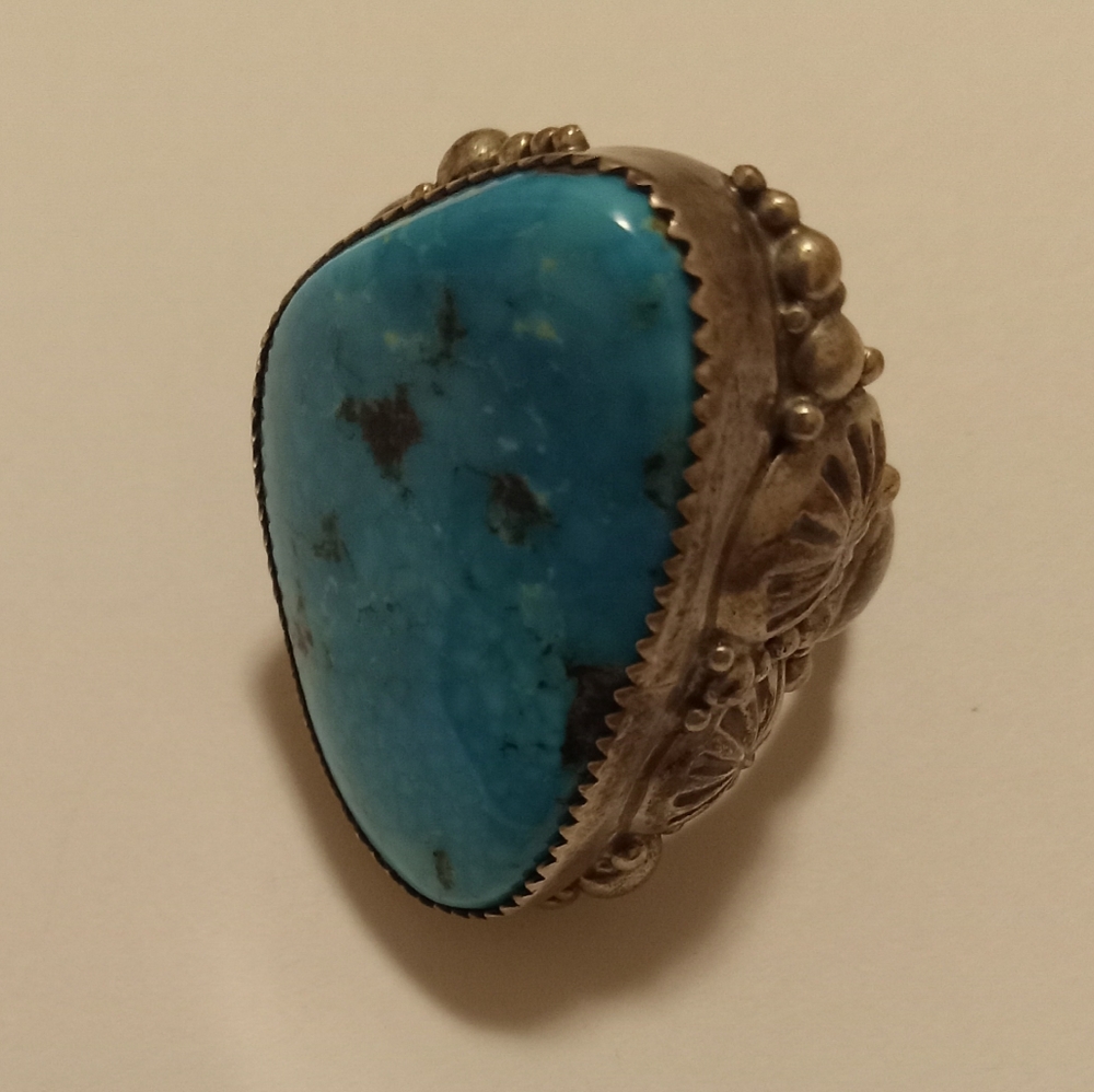 Navajo sterling silver turquoise ring